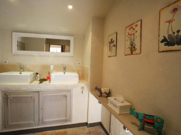 Mas De La Forge Villa Arles Room photo